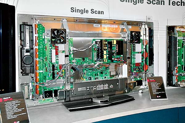Технологический прорыв SingleScan позволил существенно упростить электронику «плазмы» по сравнению с разработкой DualScan
