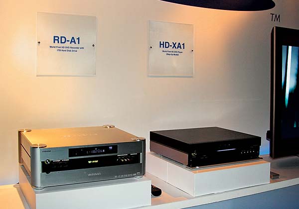  HD-DVD-:  HD-XA1 ()   RD-A1  1  
