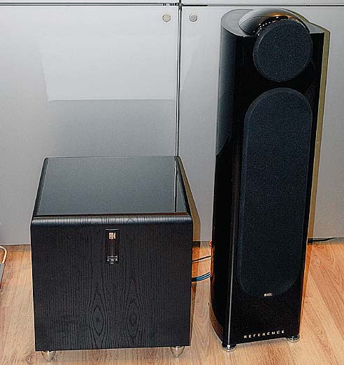 TRIA International       KEF. 
     KEF Reference (    Reference Model 205/2,    60     300  ), 
   ,    . , 500-   PSW 4000,  300- 