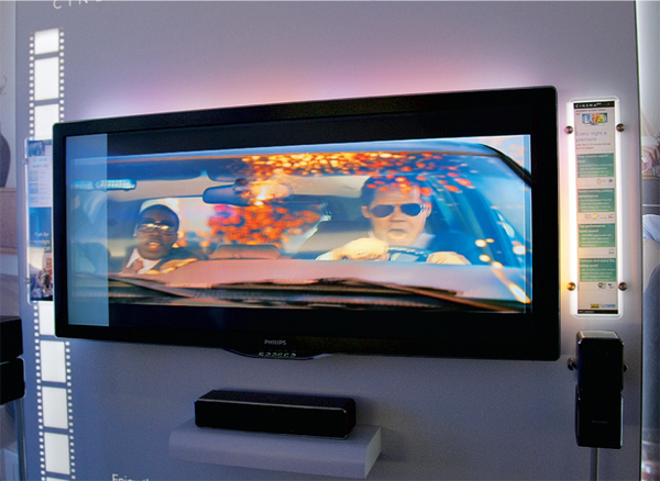 Единственный в своем роде телевизор Philips Cinema 21:9 с соотношением сторон экрана 2,35:1 стал действительно кинотеатральным. Замена CCFL-ламп на светодиоды сделала его изображение предельно контрастным, а новый процессор дал возможность воспроизведения 3D.