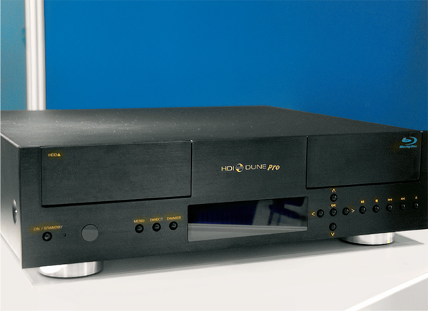 Вслед за только что вышедшим универсальным Blu-ray-HDD сетевым проигрывателем Dune HD Max скоро появится ультимативная версия такого плейера — Dune HD Pro — с корпусом из толстых алюминиевых панелей, улучшенным источником питания и аудиочастью Hi-Fi-уровня.