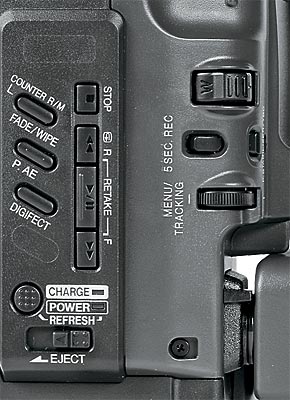 Предусмотрен специальный режим Refresh для разрядки аккумулятора перед последующей зарядкой и отдельная кнопочка для его активации
